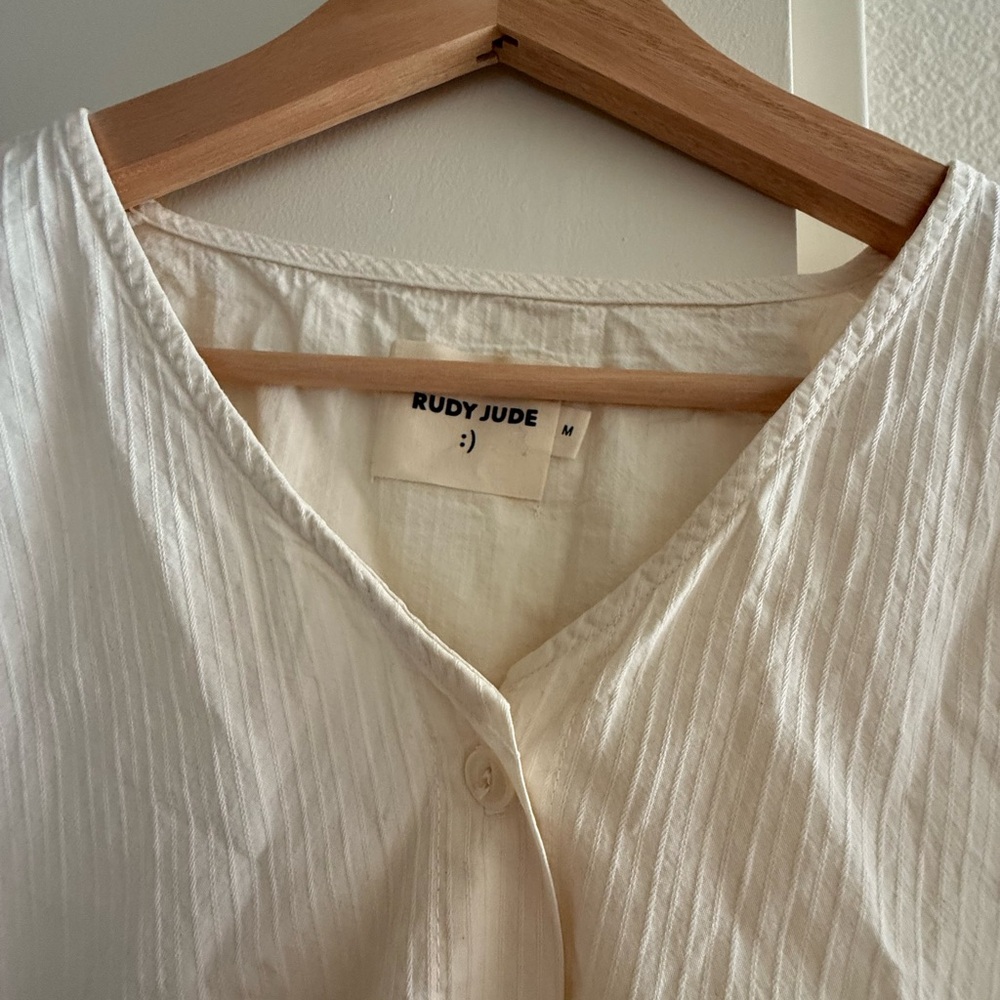 Rudy Jude Cream Button-Front Peasant Blouse - Picture 3 of 5
